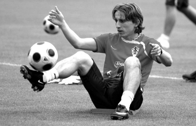 你们认为这个球算吗？#足球