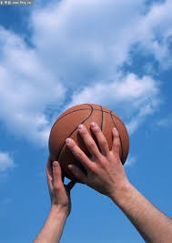 英超争冠白热化！阿森纳2-0力克利物浦登顶